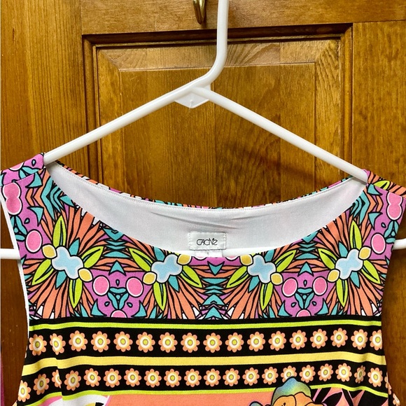 Cache poly spandex shift. Just pull it over your head and go! - Picture 5 of 6